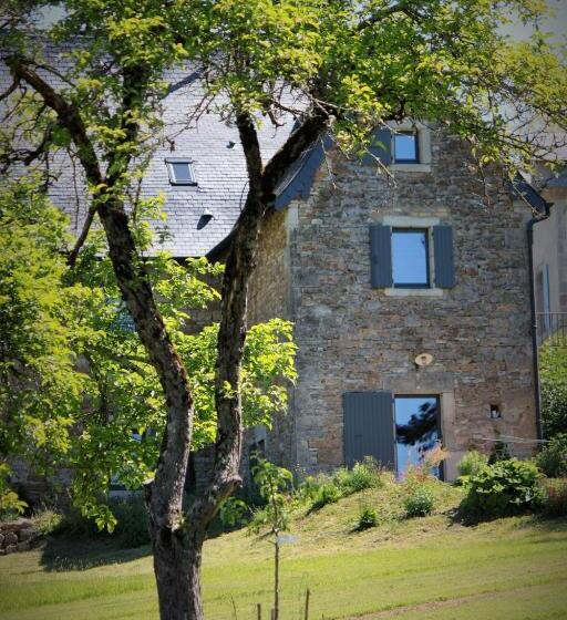 Bed and Breakfast Domaine Le Broual