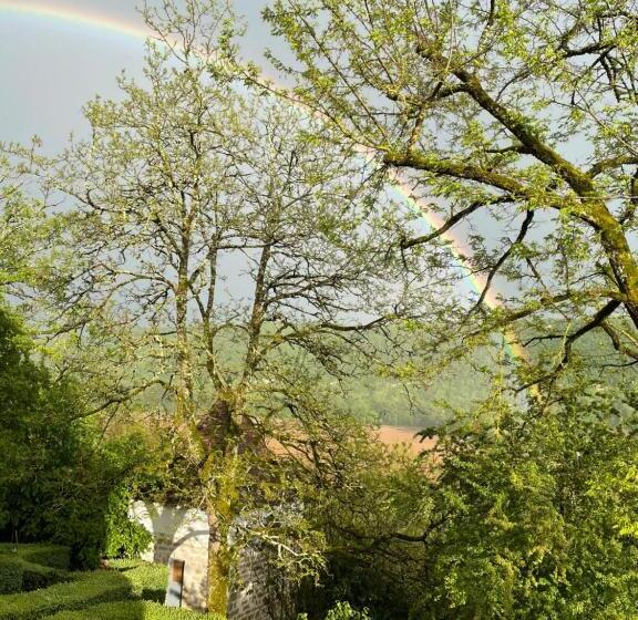 Bed and Breakfast Domaine Le Broual