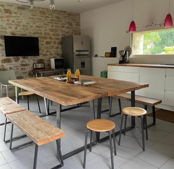 Bed and Breakfast Domaine Le Broual