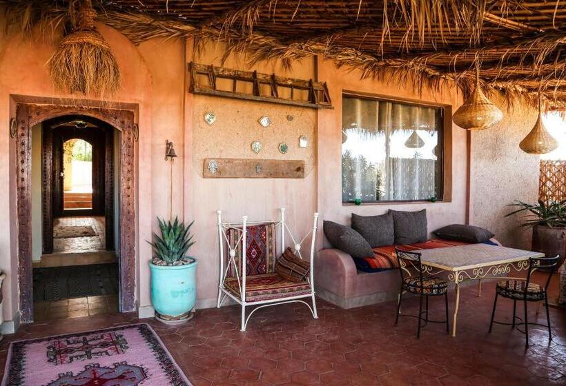 تختخواب و صبحانه Dune House