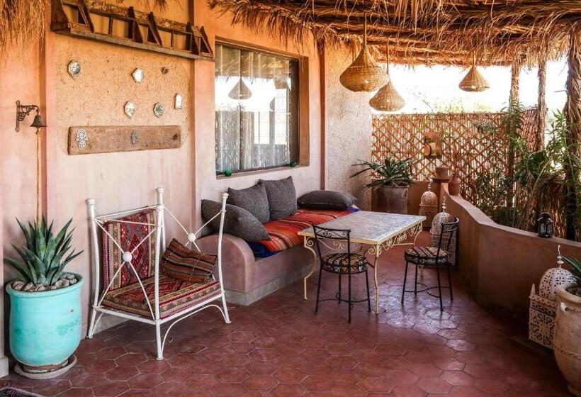 تختخواب و صبحانه Dune House