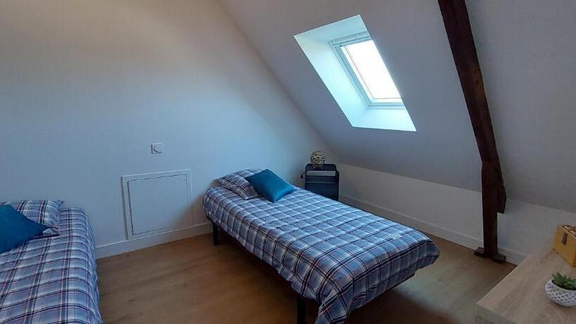 مبيت وإفطار Manoir De Turqueville Les Quatre Etoiles