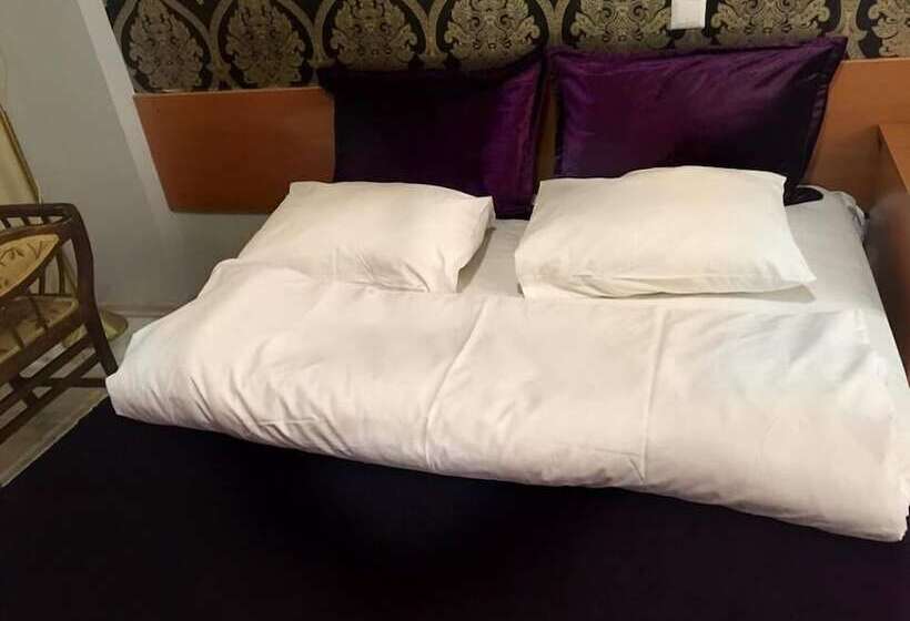 تختخواب و صبحانه Masal Otel