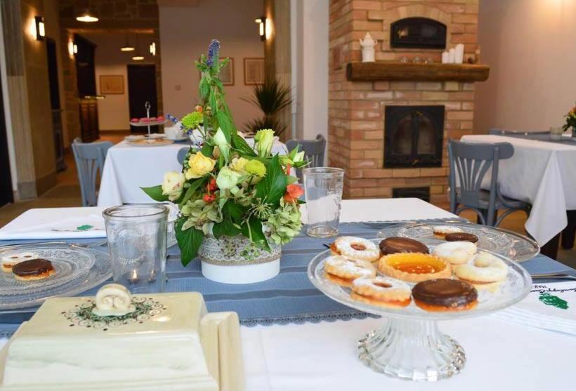 צימר Somhegyi öreg Hársfák Major Vendégház