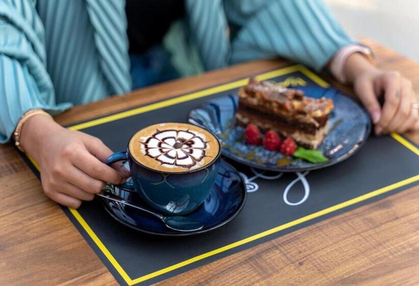 Golden Tower Hotel Alkhobar Corniche