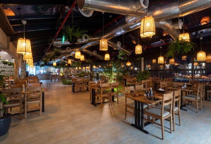 Golden Tower Hotel Alkhobar Corniche