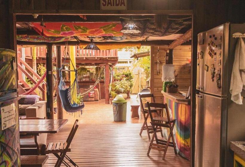 Guarda Encantada Surf Hostel