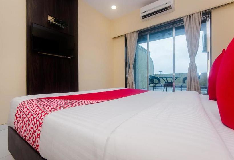 בית מלון כפרי Capital O 18290 Sai Residency