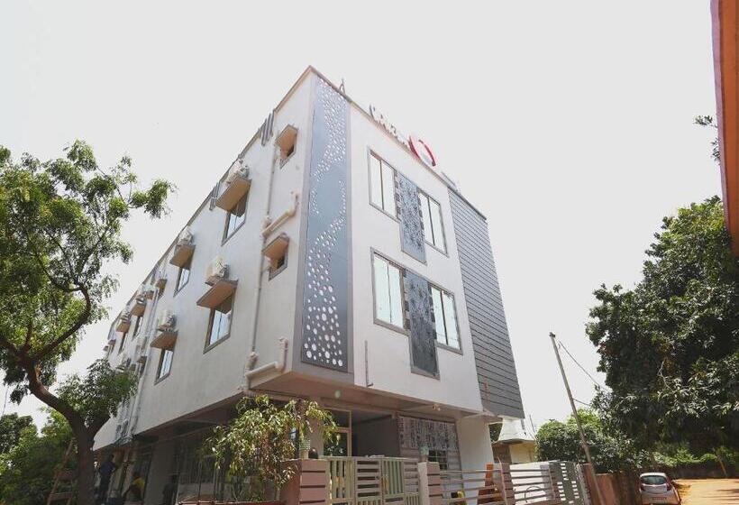 Hotel Super Collection O Chandrasekharpur