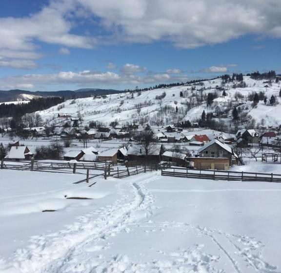 هتل Cottage Marko