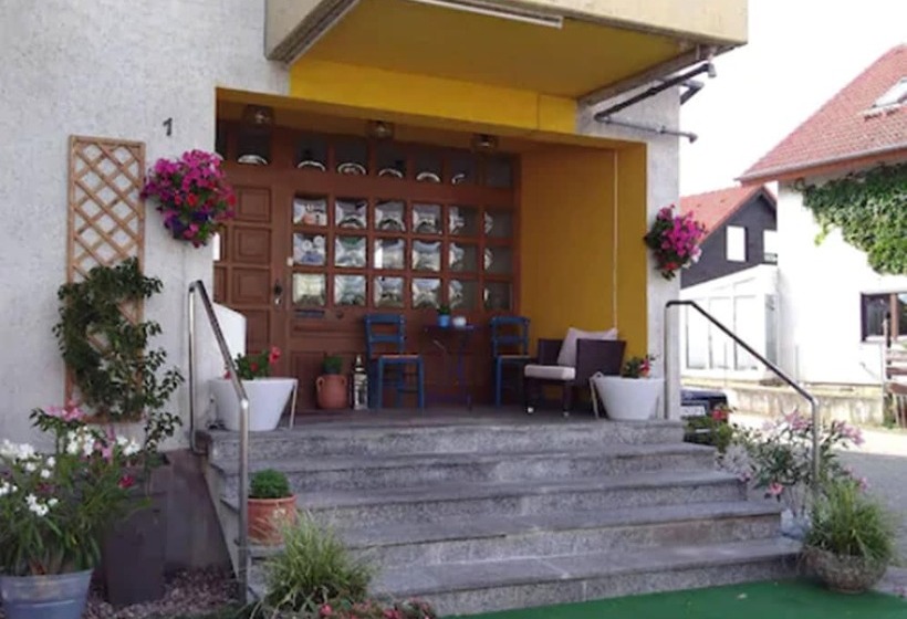 ホテル Filoxenia Am Deutschen Weintor