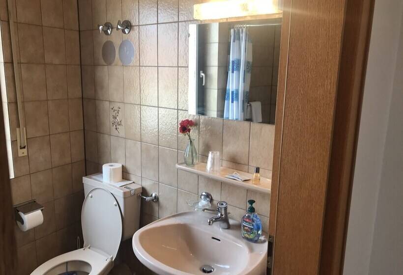 Отель Filoxenia Am Deutschen Weintor