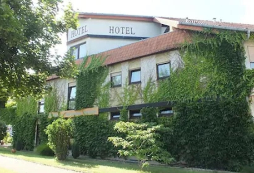 Отель Filoxenia Am Deutschen Weintor