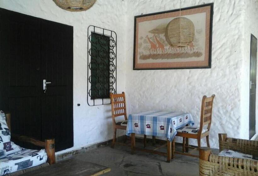 酒店 Glory Ocean Villas   Diani