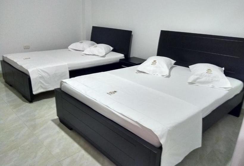 בית מלון כפרי Gran Estacion Florencia