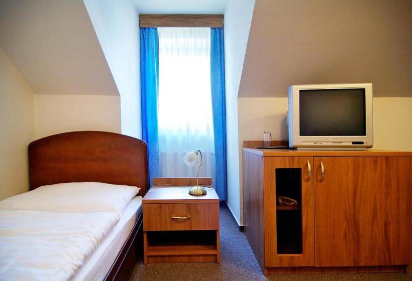 호텔 Kastiel Lucivna