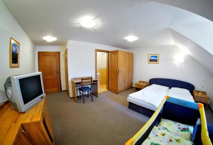 호텔 Kastiel Lucivna