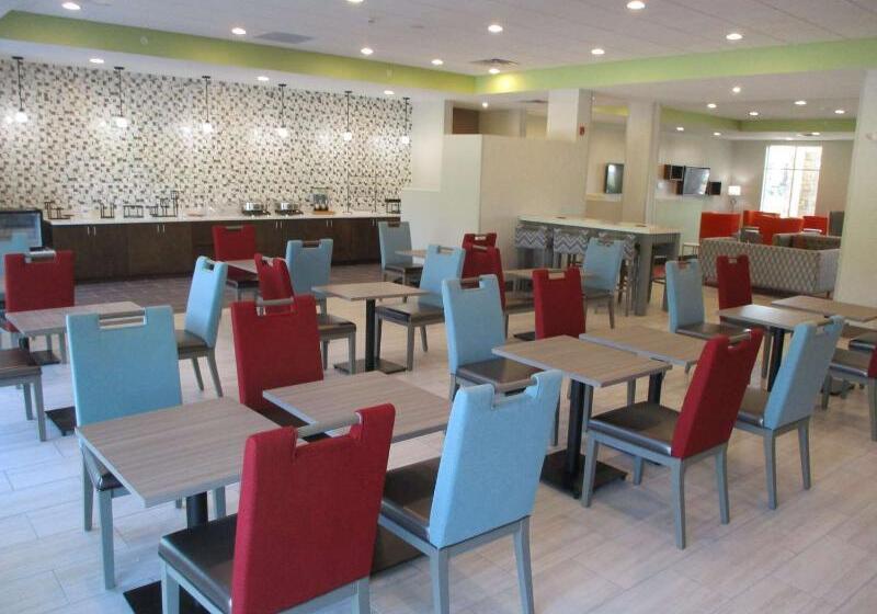 فندق La Quinta Inn & Suites By Wyndham Jackson Cape Girardeau