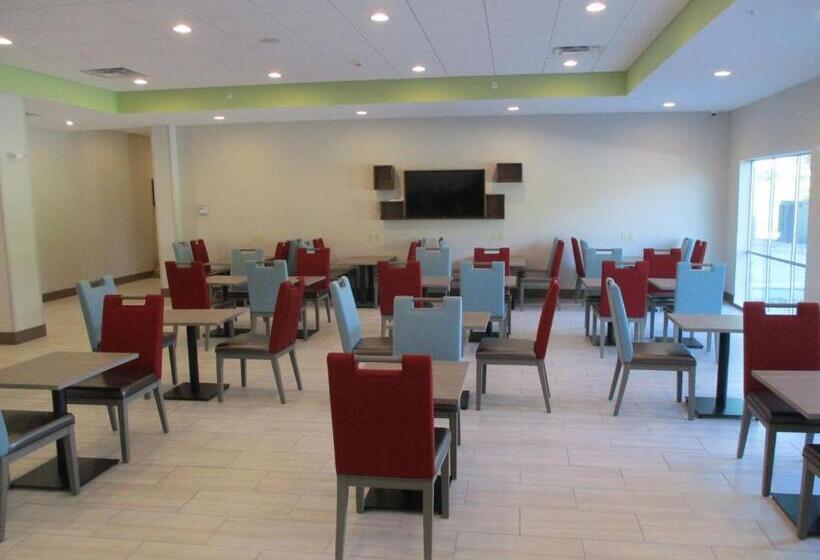 فندق La Quinta Inn & Suites By Wyndham Jackson Cape Girardeau