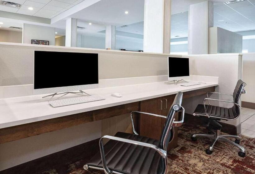 فندق La Quinta Inn & Suites By Wyndham Jackson Cape Girardeau