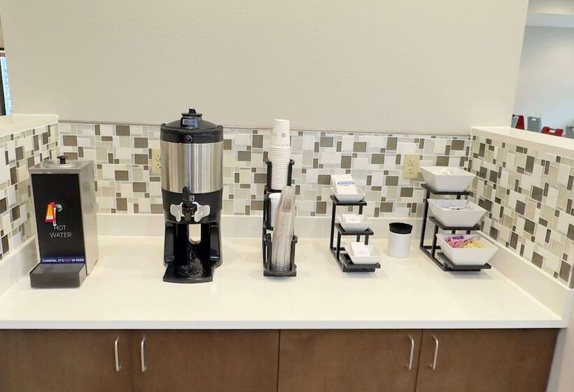 فندق La Quinta Inn & Suites By Wyndham Jackson Cape Girardeau