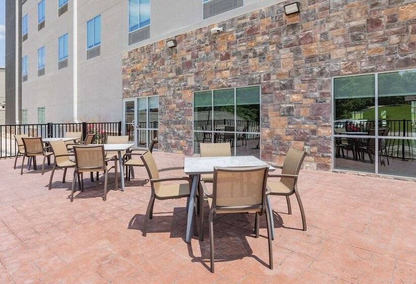 فندق La Quinta Inn & Suites By Wyndham Jackson Cape Girardeau