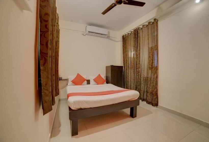 Отель Oyo 24282 Sai Lodging