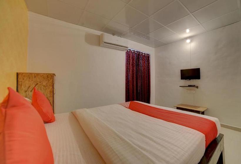 Отель Oyo 24282 Sai Lodging