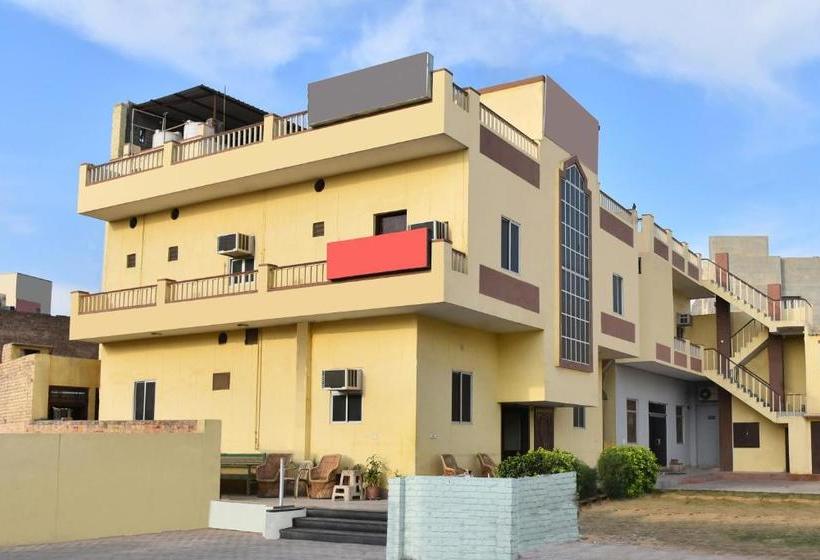 Hotel Oyo 30915  Sidhi Vinayak And Restuarant