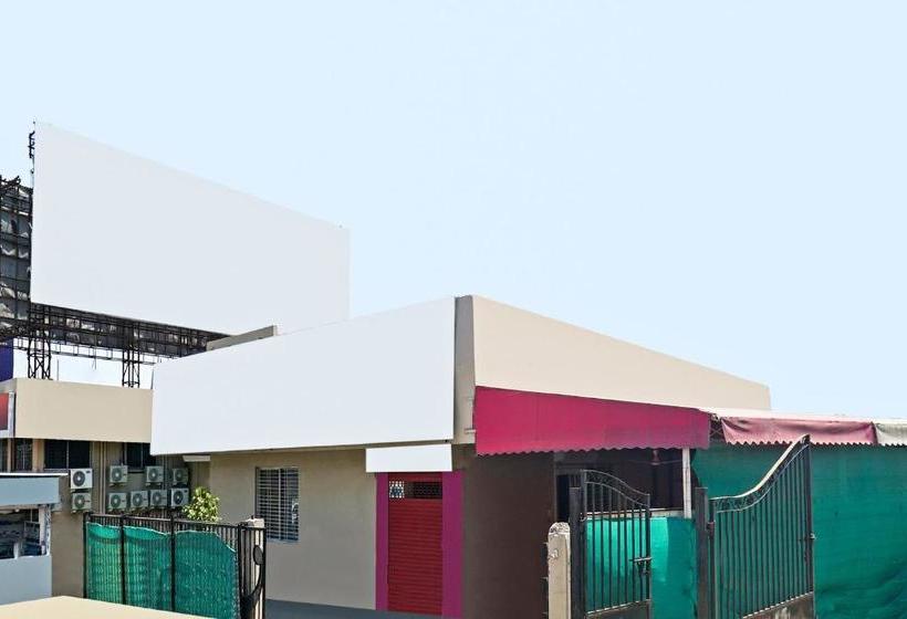 Отель Oyo 36998 Shobha S Guest House