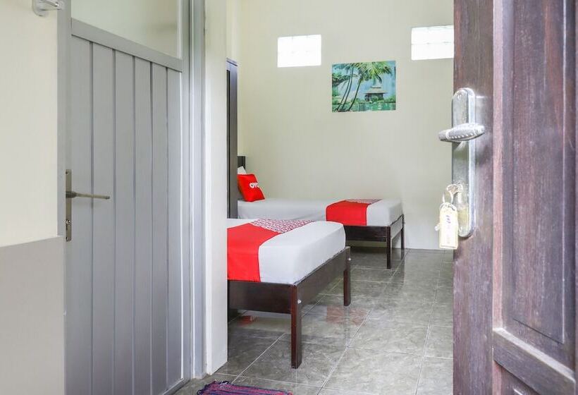 酒店 Oyo 3830 Dfarys Gh Syariah