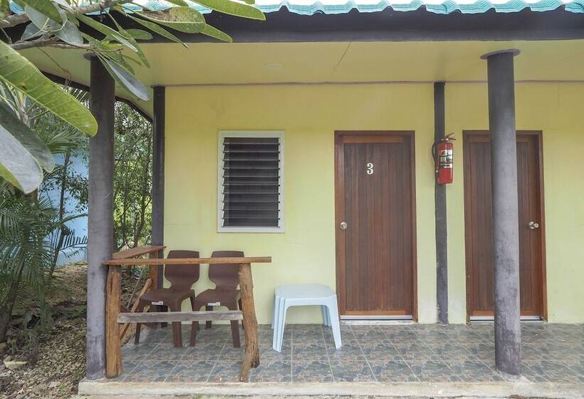 호텔 Oyo 75325 Our House Tha Sao