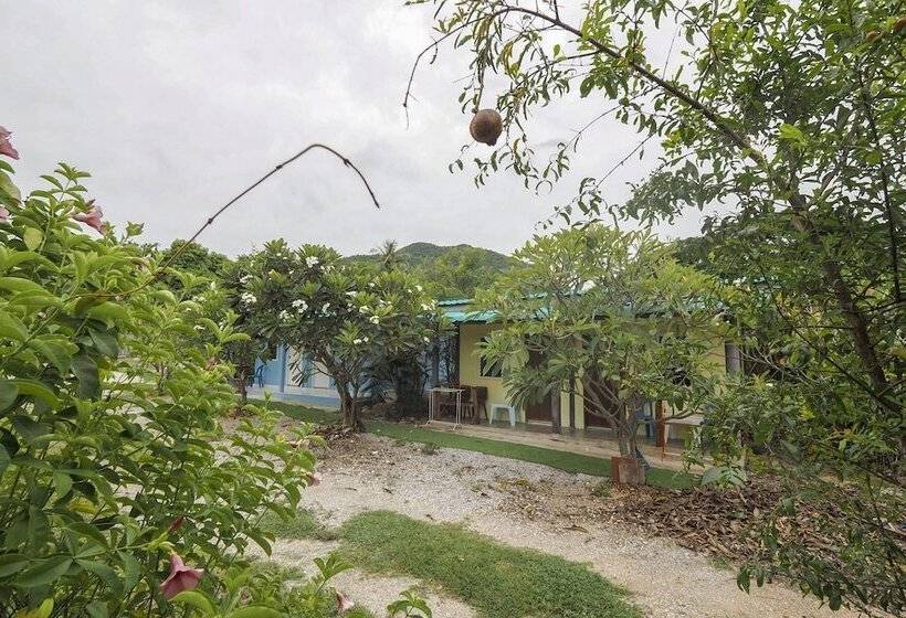 호텔 Oyo 75325 Our House Tha Sao