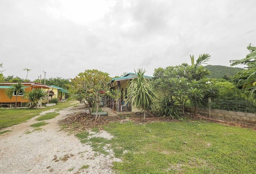 호텔 Oyo 75325 Our House Tha Sao