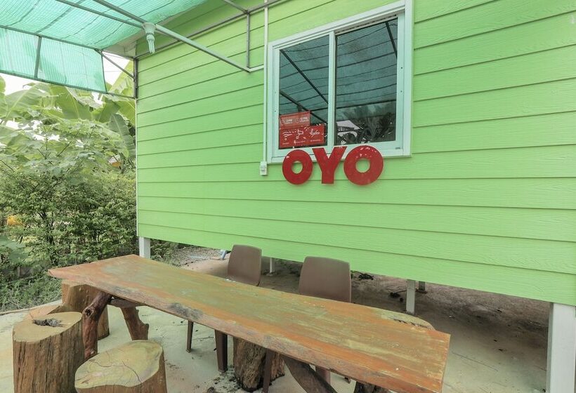 호텔 Oyo 75325 Our House Tha Sao