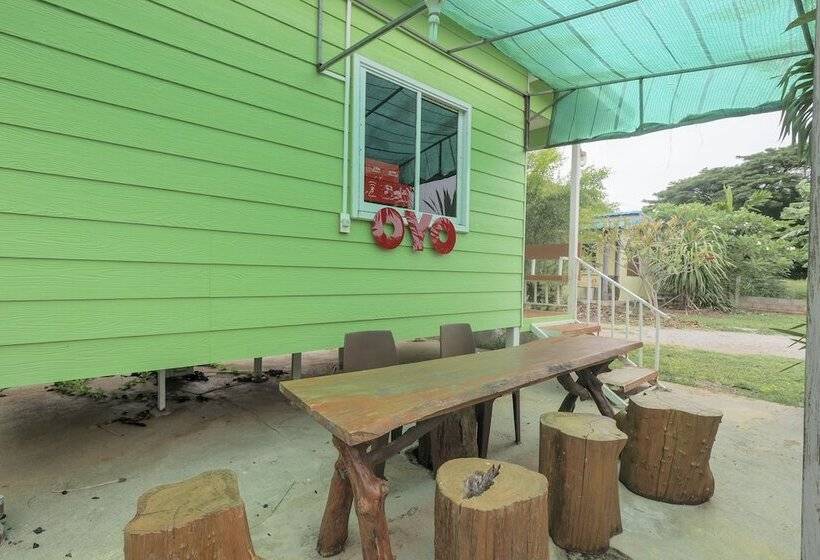 호텔 Oyo 75325 Our House Tha Sao