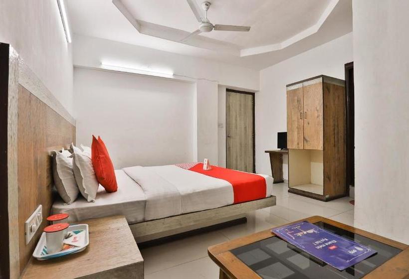 ホテル Oyo 8758  Swagatam