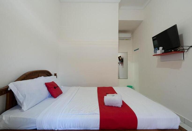 בית מלון כפרי Reddoorz Near Buleleng Harbour 2