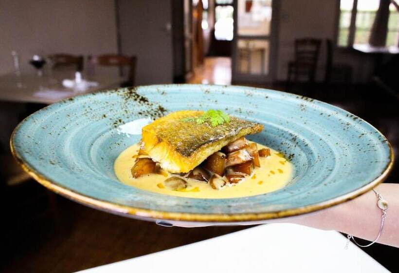 ホテル Restaurant La P Tite Auberge