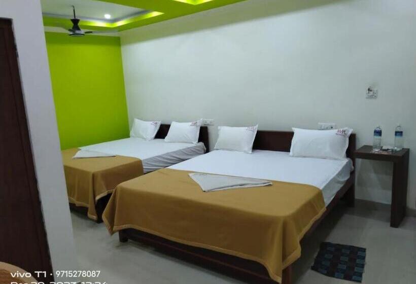 فندق Rr Residency