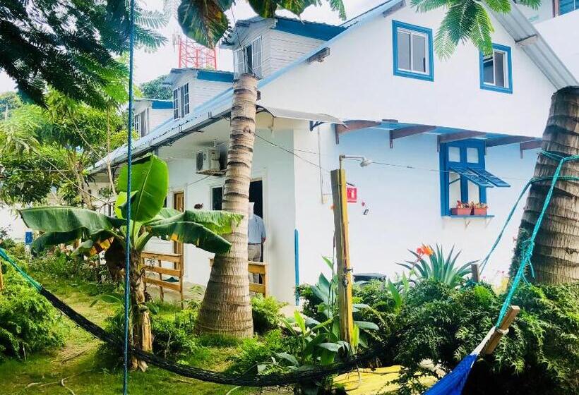 Отель Santorini