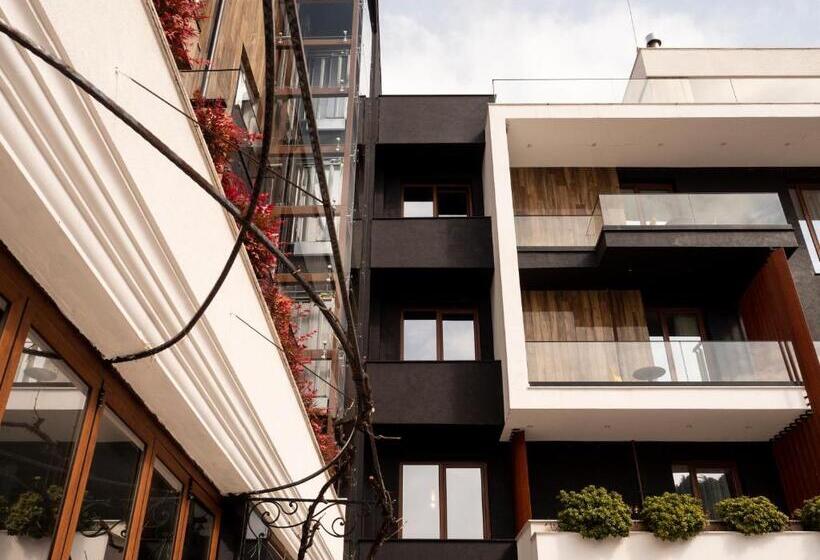 בית מלון כפרי Select Hill Resort