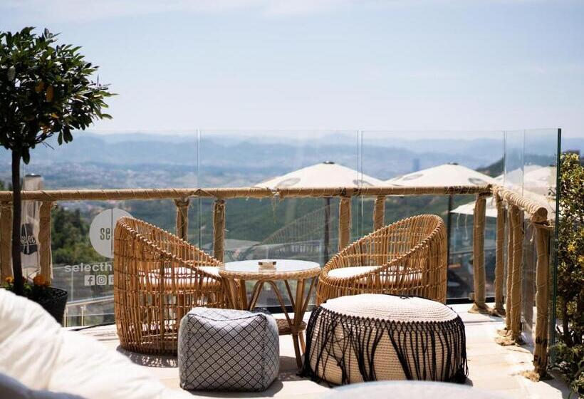 בית מלון כפרי Select Hill Resort