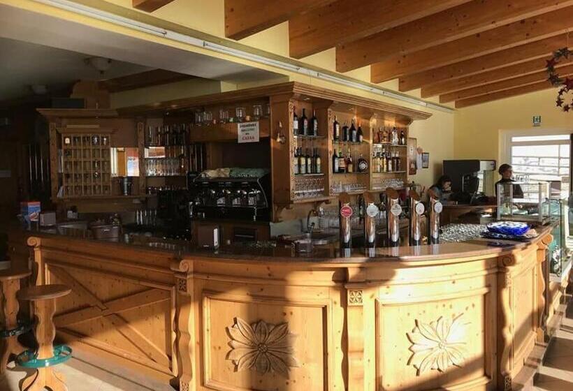 Отель Sole Del Baldo