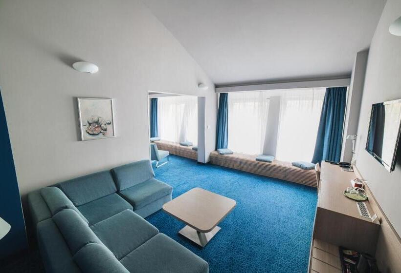 בית מלון כפרי Split