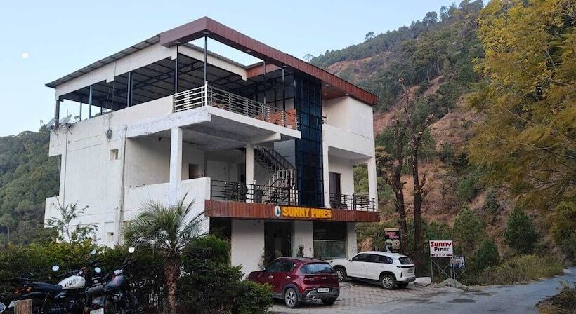 בית מלון כפרי Sunny Pines Resort