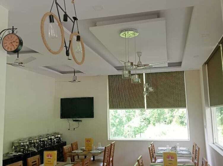 בית מלון כפרי Sunny Pines Resort