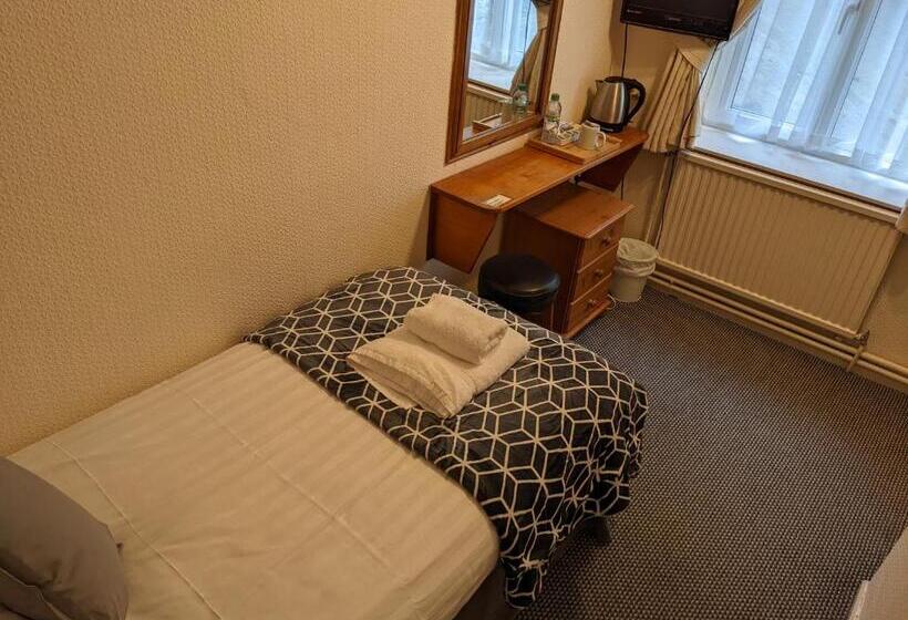 ホテル The Paddocks