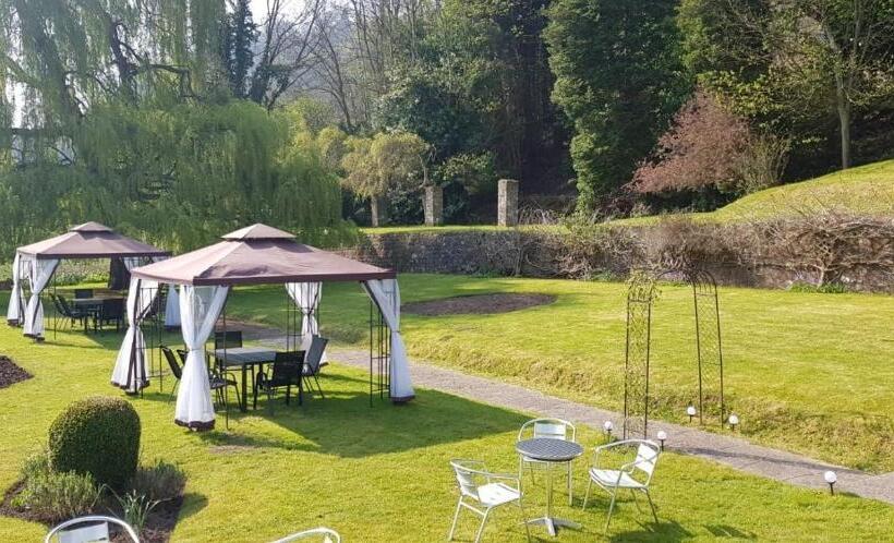 ホテル The Paddocks