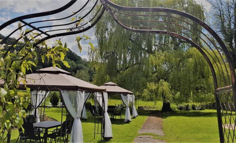 ホテル The Paddocks